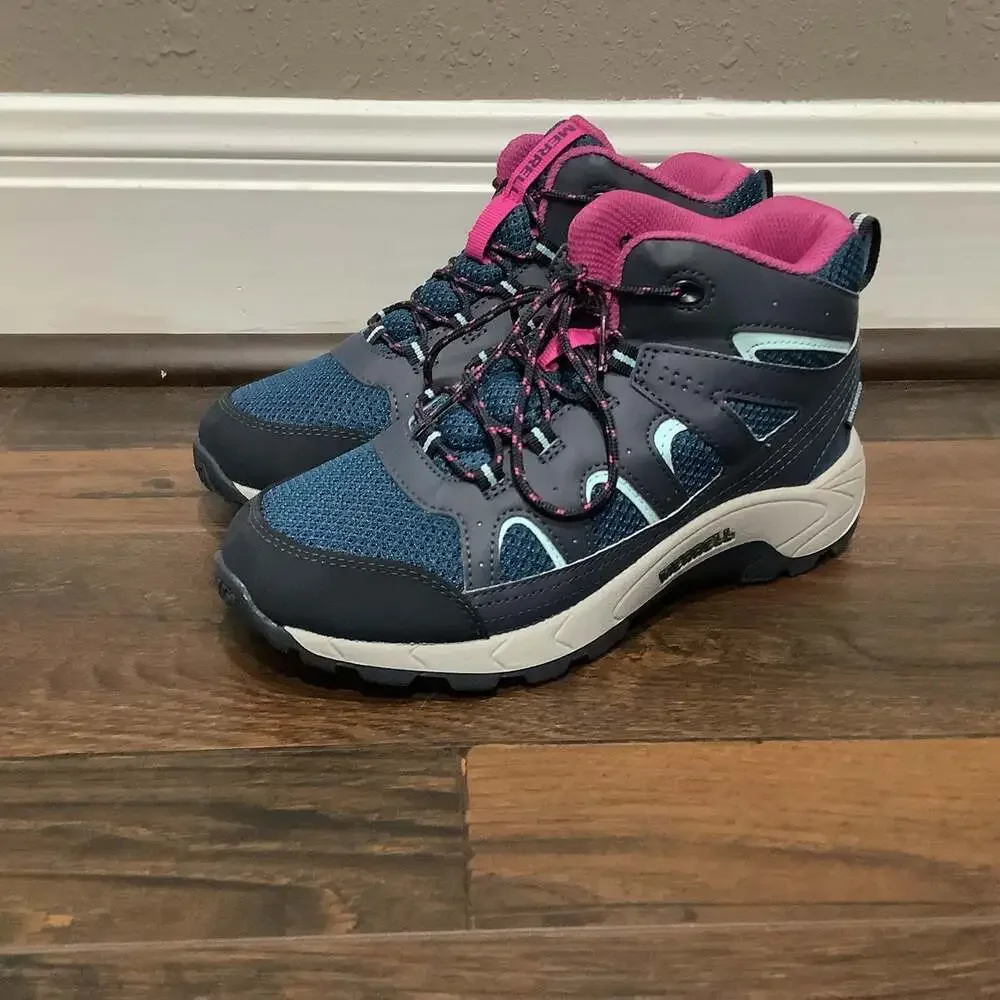 Merrell Kids Size 4 Oakcreek Mid Waterproof Hiking Boots